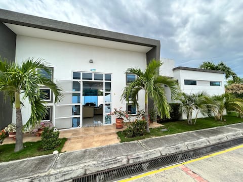 Luxury House + Private Pool – Total Relaxation