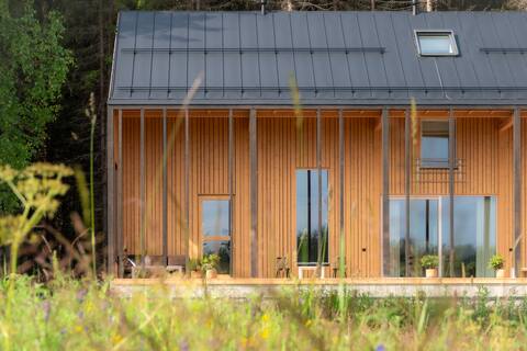 USVA - Modern Design Manor House