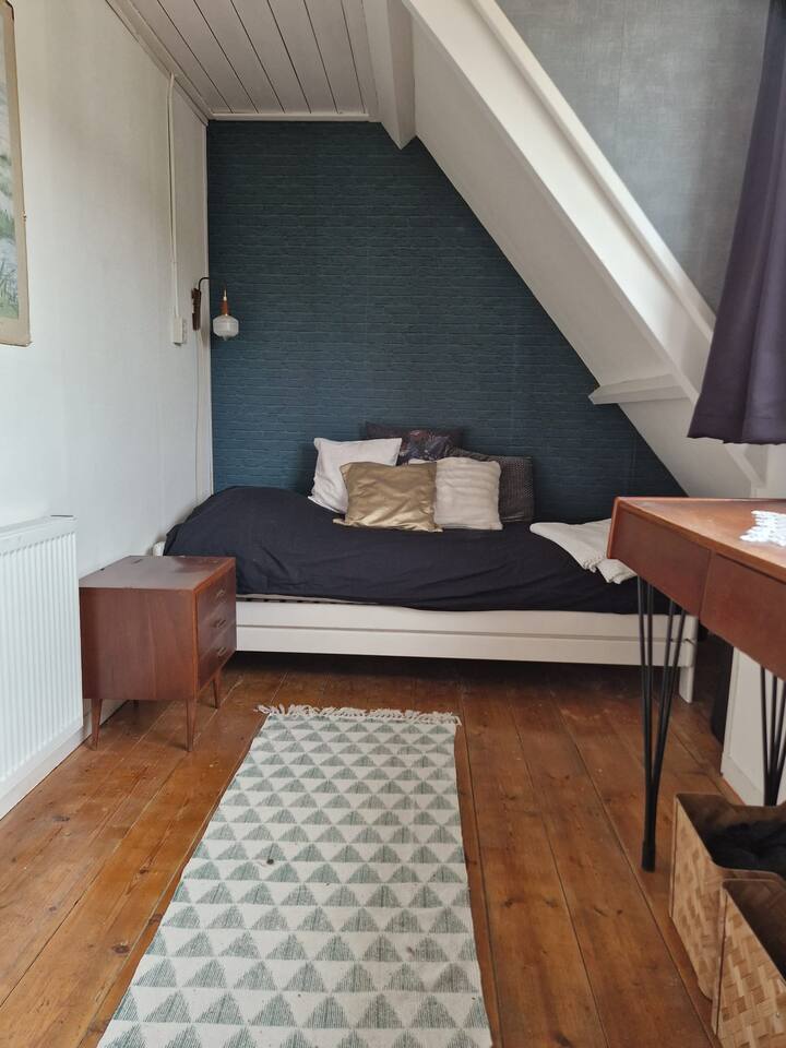 საძინებელი 2