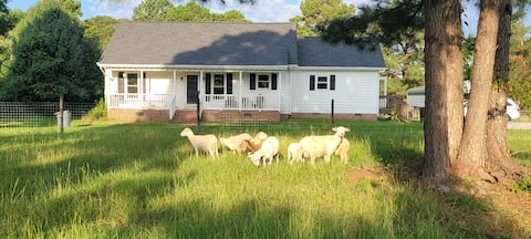 Rustic Farm House in Holly Springs, NC