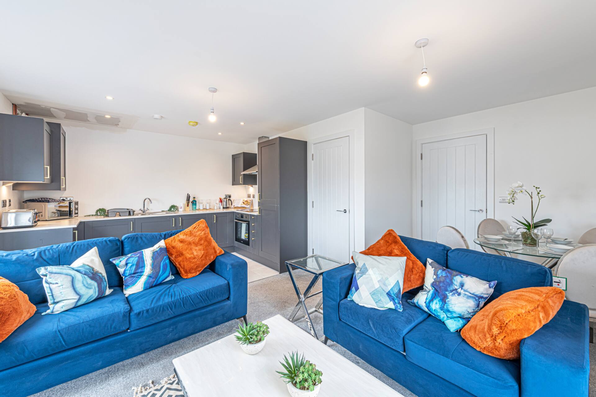 2 bedroom accommodation in Heswall, near Liverpool — photo 5