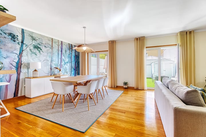 Lisbon Stunning House with Terrace gallery image 4