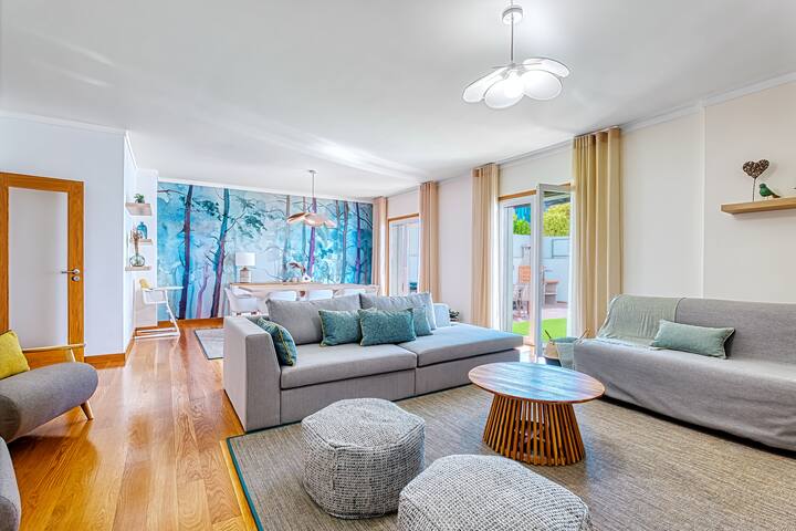 Lisbon Stunning House with Terrace gallery image 2