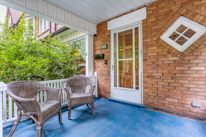 3 floor apt. in house. Tree-lined st. Great area!