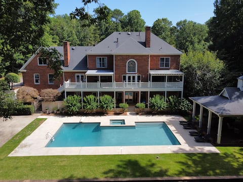 Epic Pool/Spa/Spacious/LionsGate Studios/Slps 14