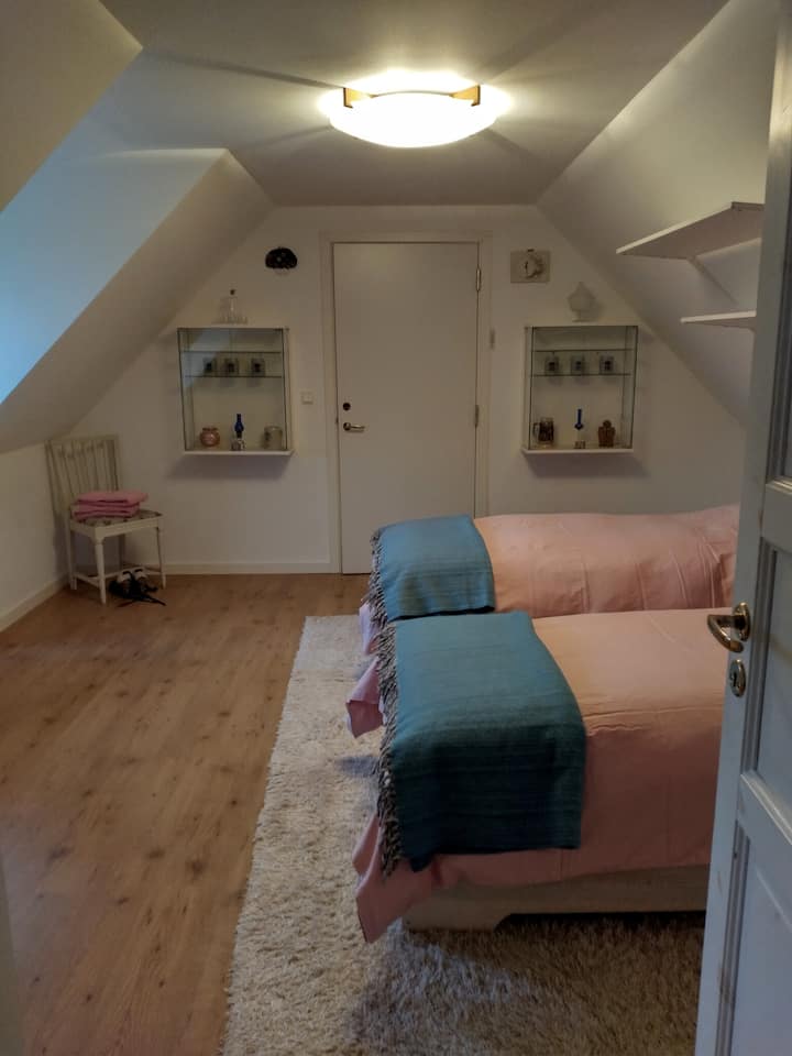 Ukubwa mzuri sana, chumba cha kulala cha ghorofa mbili 