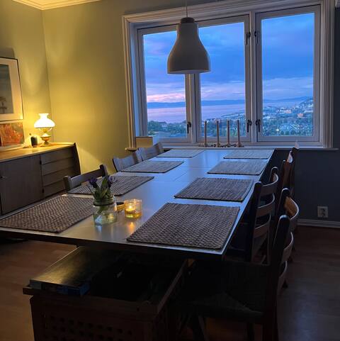Central view apartment with wood-fired sauna in garden