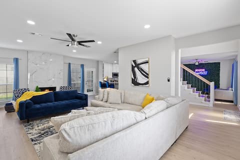 Stunning 4BD|NDallas Suburb|Gameroom|Fire-Pit|Pets
