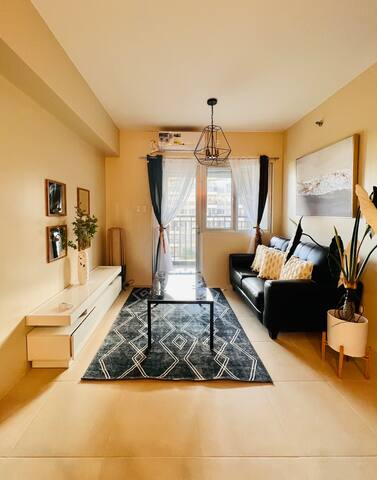 HuboMoto managed Airbnb listing 2