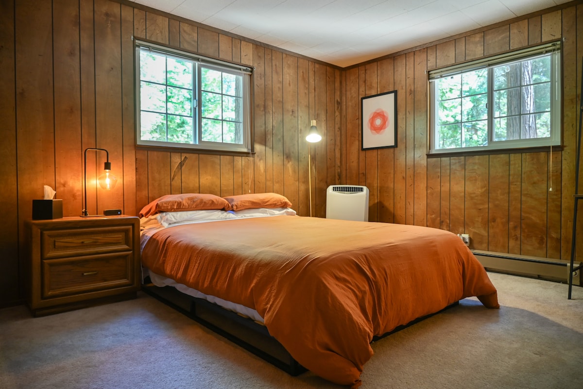 Disfruta de las vistas de los pinos antes de dormir