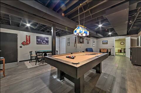 Gaylord Golf/Ski Haus | Hot Tub