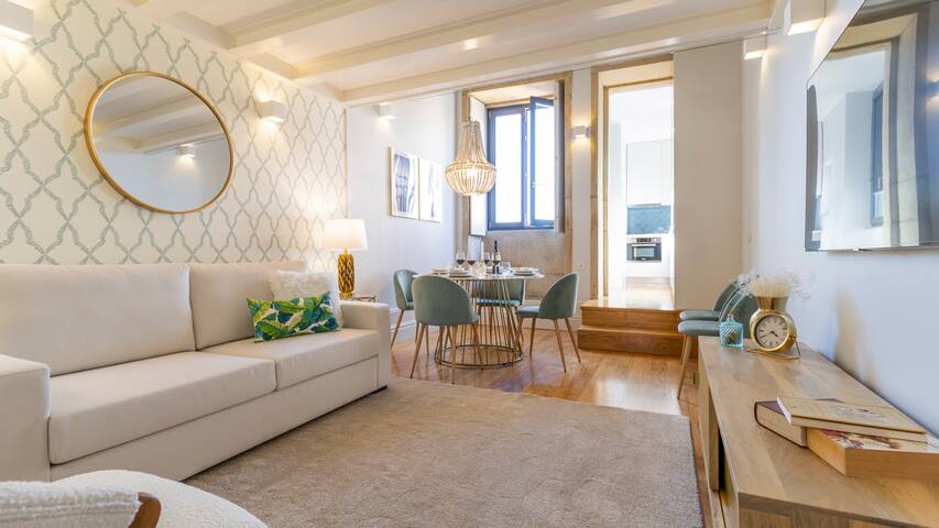 Downtown PortoEdition 3 gallery image 2