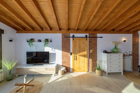 Airbnb con mejor rendimiento: House on a cliff en Gozón