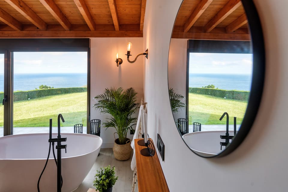 A house on the cliffs of Cabo de Peñas, Cabo de Peñas, Asturias, Spain, photo 7 of 10