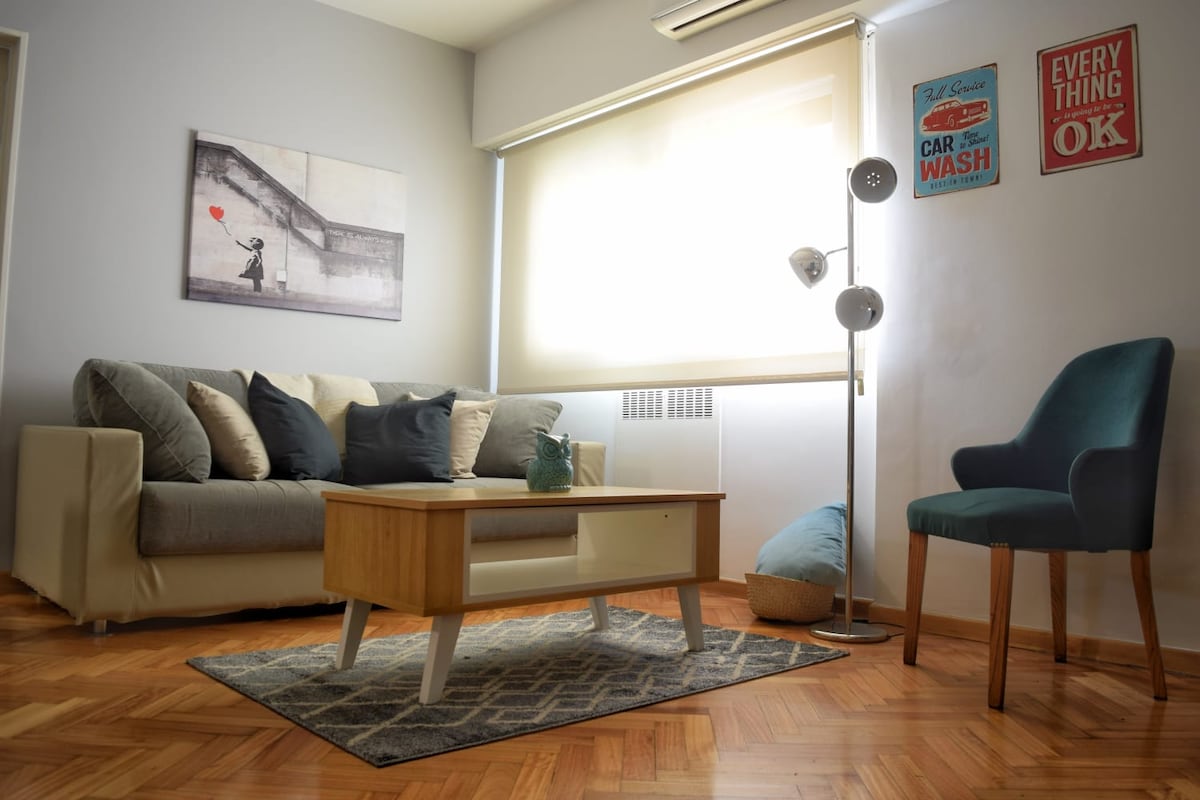 Top performing Airbnb: Renovado departamento entre Recoleta y Balvanera in Balvanera