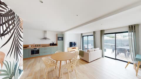 Top Airbnb: Villa Rêves d'Ailleurs 2 with HOT TUB in Barneville Carteret