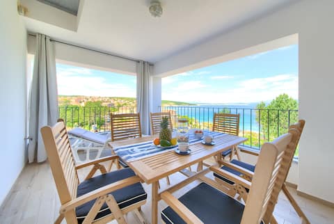 Goldfisch 2 beach apartment with view