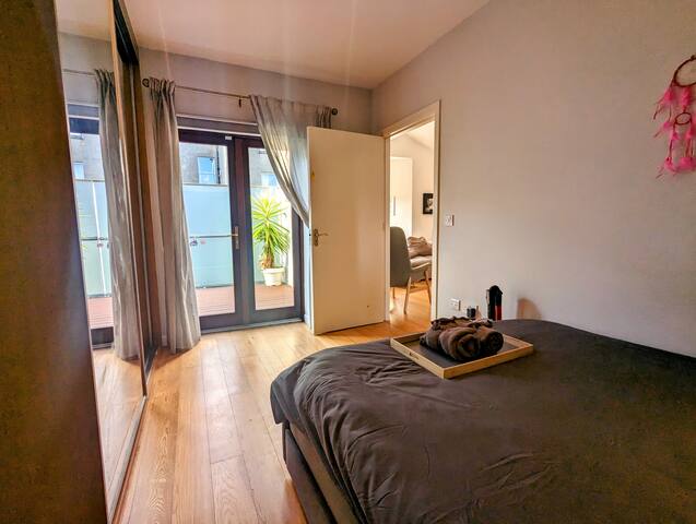 Wonderful Dublin House | Beach | Train Station gallery image 5