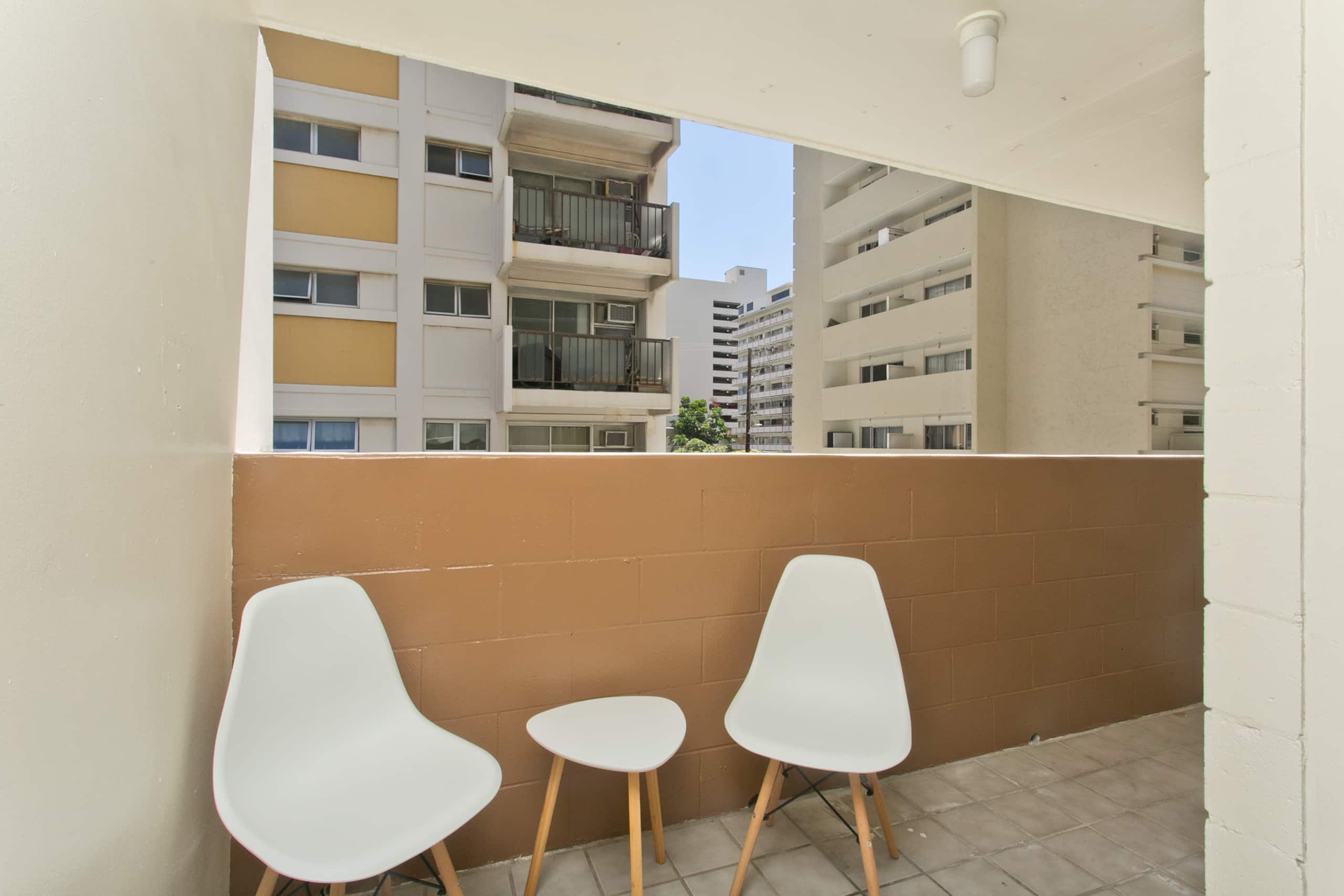 Boho Studio, Central Waikiki, 1 Block to Beach - Photo 15