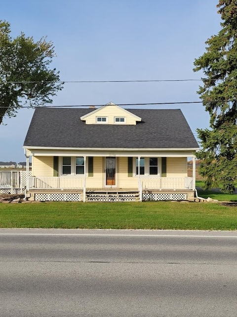 Perrysburg Country House
