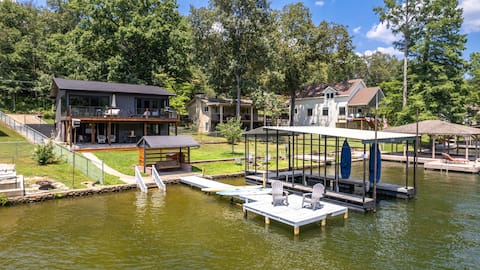 Lakefront Luxe-3 king beds-Kayaks-Swimmable Cove