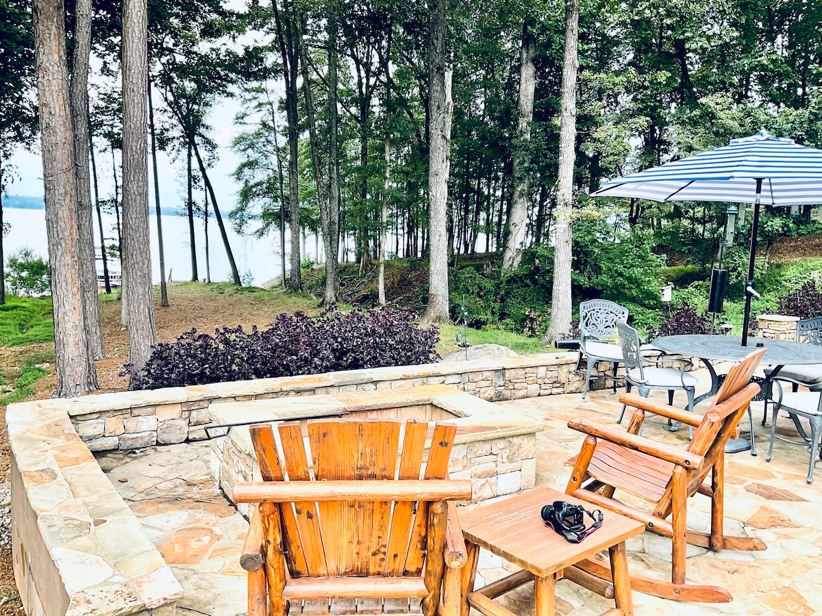 Admiral's Sandy Beach Villa