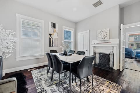 Petersburg Vacation Gem 3BR | Private Backyard