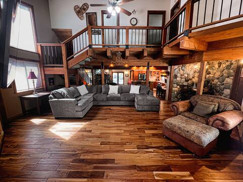 Family Cabin in Graeagle CA w/King Bed & EV Charge