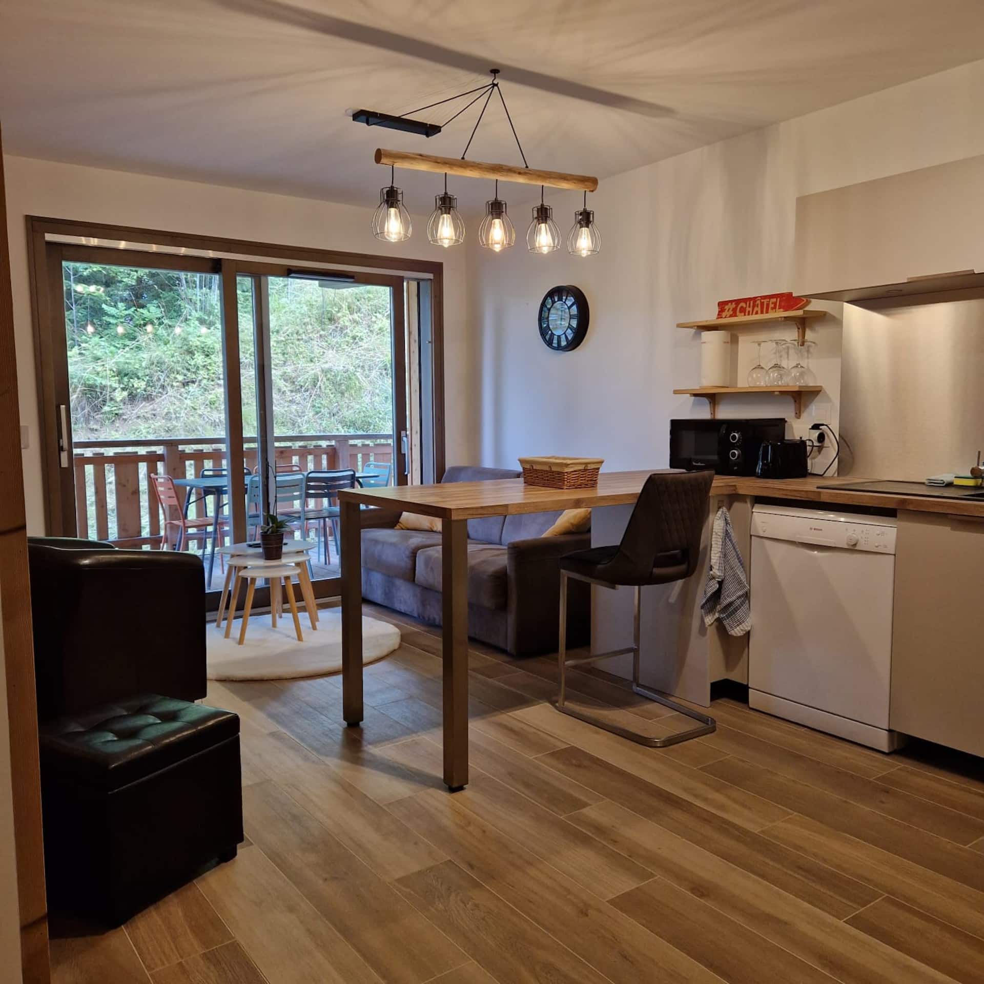 Beautiful 2 rooms with a hot tub and multipass