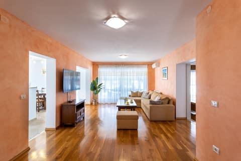 Top performing Airbnb: Rustic Villa in Gajana