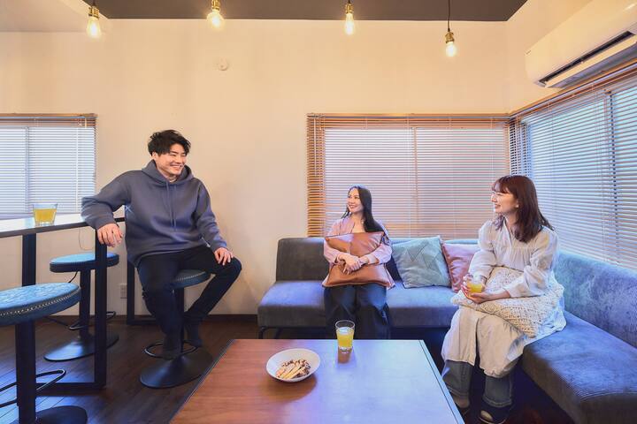 Shinjuku｜convenient location｜8 guests｜2F gallery image 2