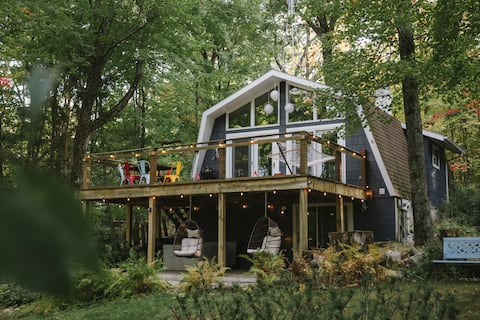 Lake Getaway with Escape Room, Speakeasy & Hot Tub