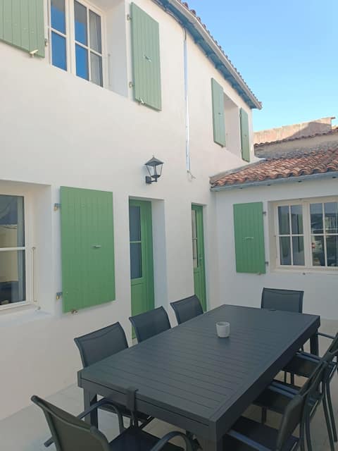Ars-en-Ré Townhouse