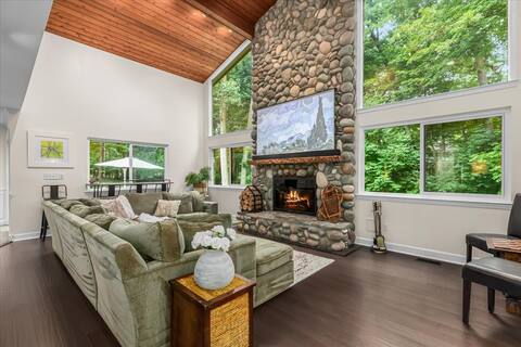 Attainable Convenient Serenity