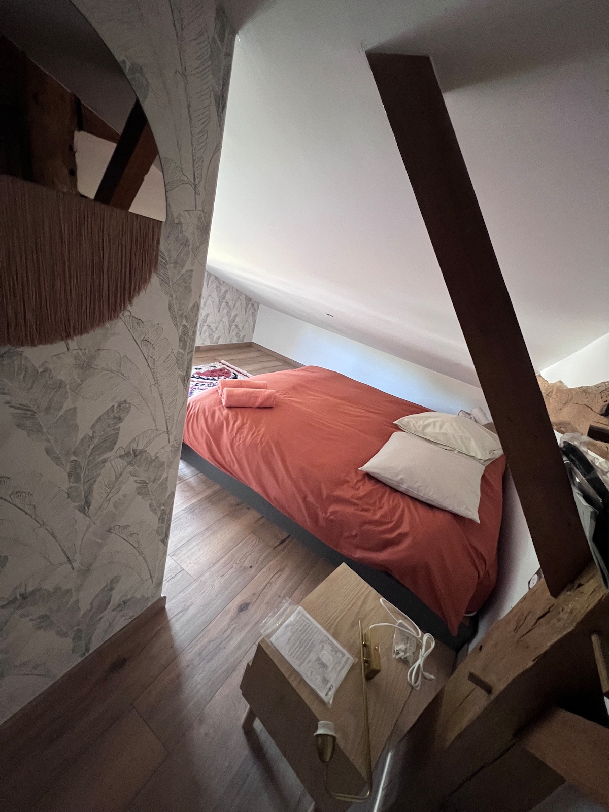 Slaapkamer 5: Landelijk bos
Tweepersoonsbed 180
of 2 eenpersoonsbedden 90