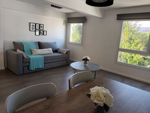 Anuncio de Airbnb popular: Urban and Chic en San Carlos De Bariloche