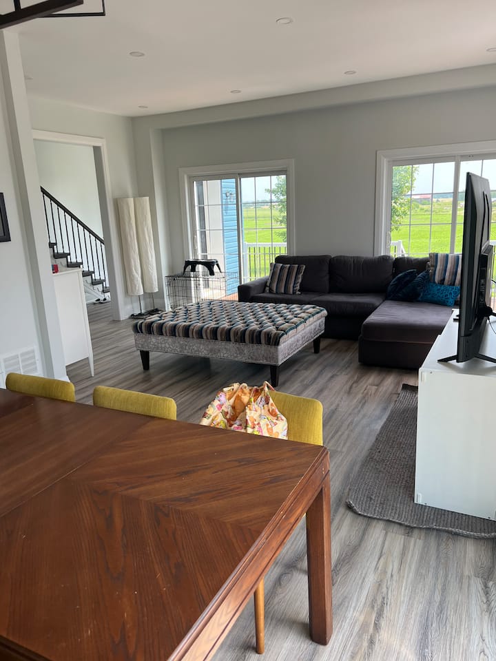 3br/2ba Luxurious Getaway / Peaceful And Natural - Kawartha Lakes
