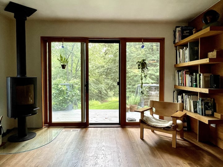 Beautiful Riverside Retreat - Monticello, NY