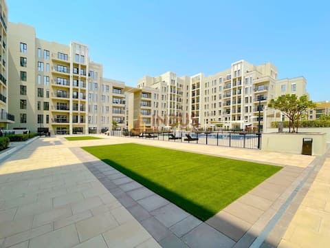 Top performing Airbnb: Apartment in Dubai in Al Yalayis 2
