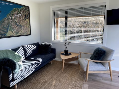 Top performing Airbnb: Rural Retreat minutes from Lake Hāwea in Wānaka Outer
