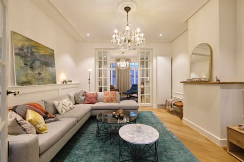 Top performing Airbnb: Prestige – Spacious Luxury Home for 8 in Ieper in Ieper