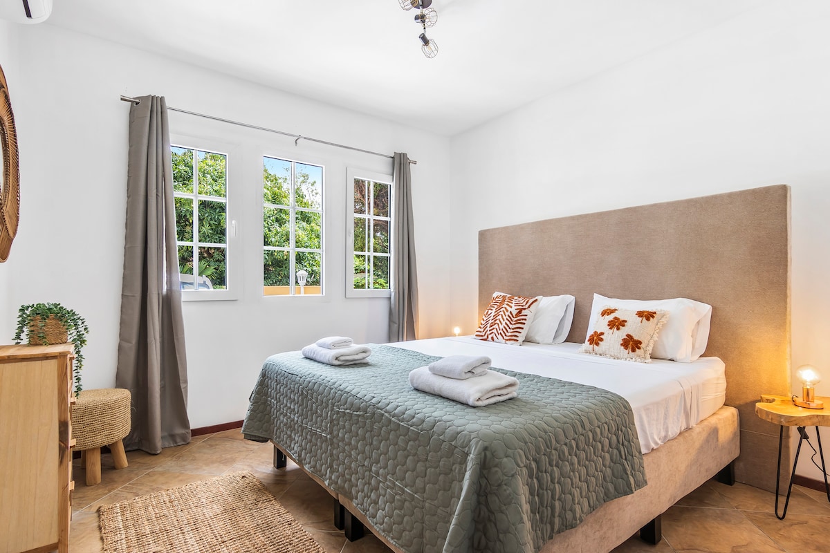 Dhoma e gjumit e dytë me krevat dopio "kingize