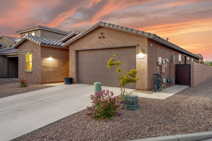 Oro Valley | Fenced | 2 Br 2ba | Office | Garage - Marana, AZ