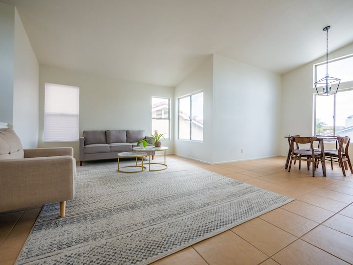 Fully Furnished Home On Quiet Cul De Sac - Perris, CA