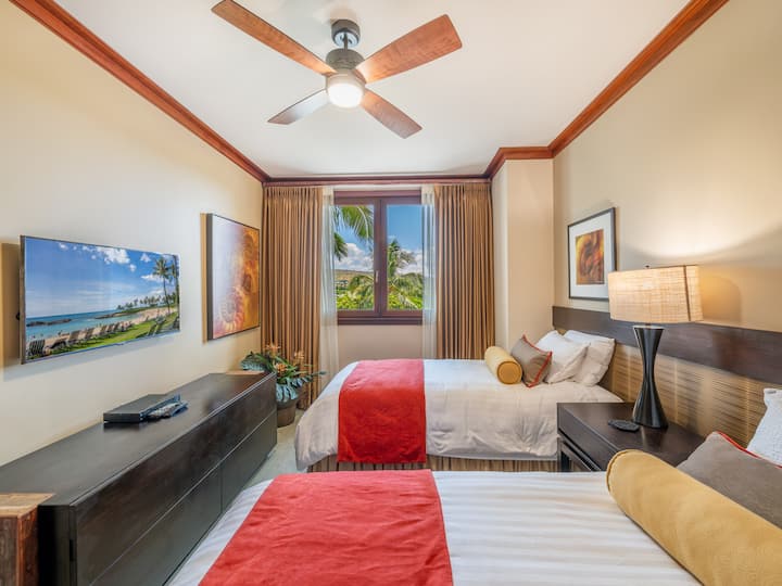 חדר שינה שלישי עם 2 מיטות נפרדות שניתן להמיר למיטת קינג סייז לפי בקשה