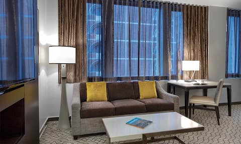 Top Airbnb: Donatello Resort Studio - San Francisco in Financial District/Barbary Coast