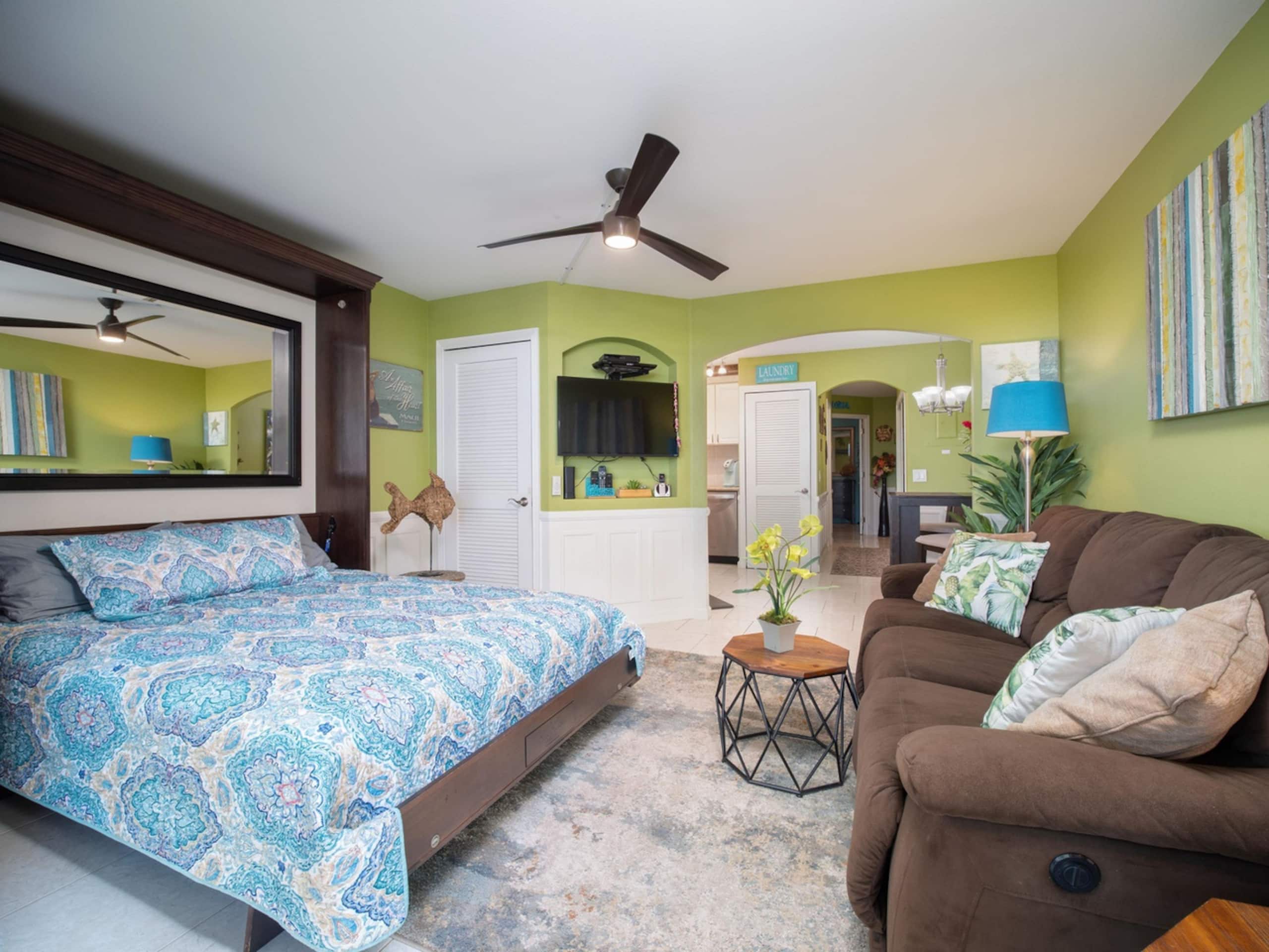 Condo in Kihei · ★4.98 · 1 bedroom · 2 beds · 1 bath - Image 7