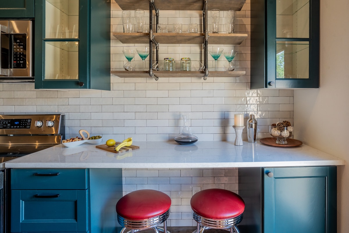 Cozy Austin Stay • Perfect for Couples or up to 6