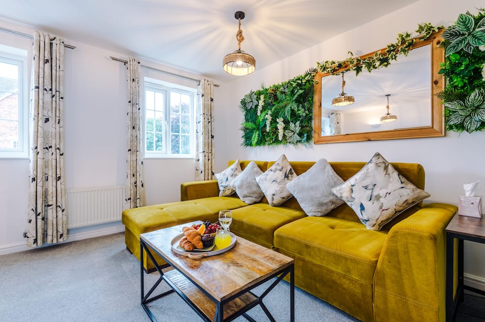 Luxury 3-bed house - Rothwell Gardens - 10mins from Leeds city centre — photo 1