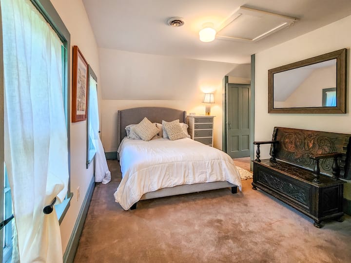 Upstairs Queen bedroom